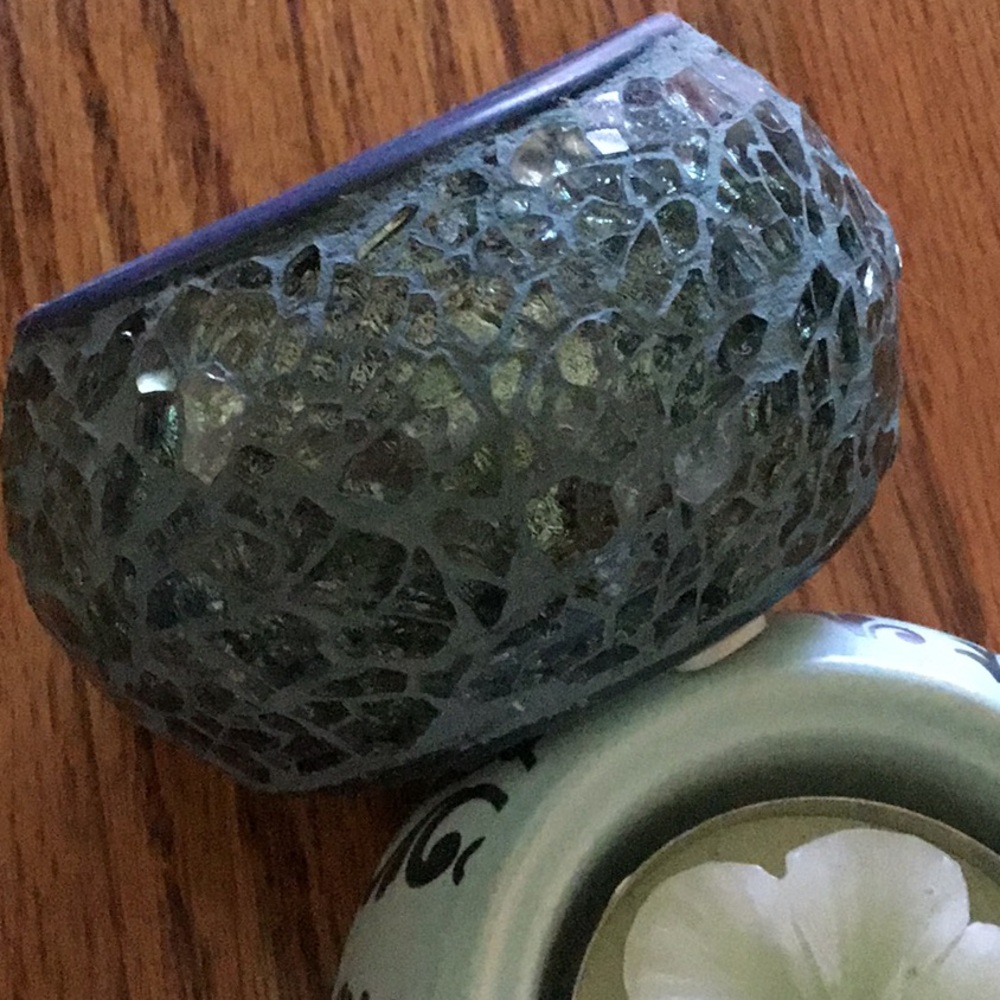 Set of Three CozyVibes TeaLight Holders Candlelight - Picture 7 of 8